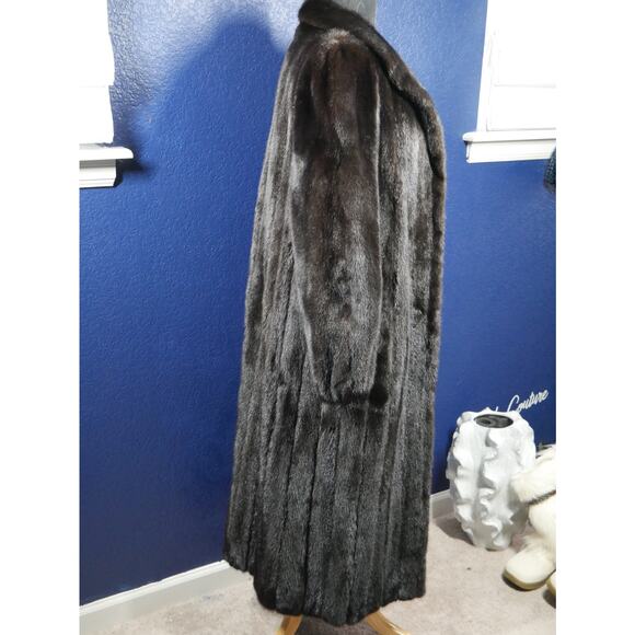 Beautiful Full Length Mink Fur Coat Jacket - Picture 4 of 6